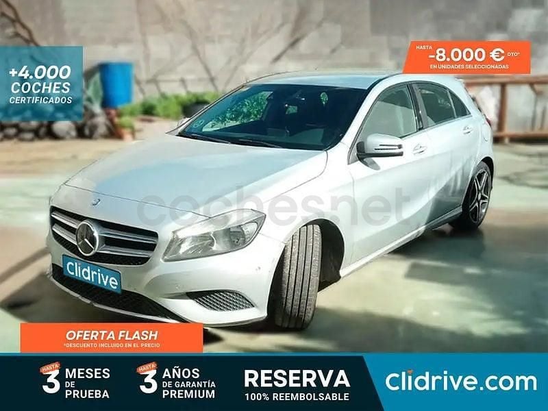 Usado Mercedes A180 Urban 109 CV (80 kW) 2013 Blanco Berlina