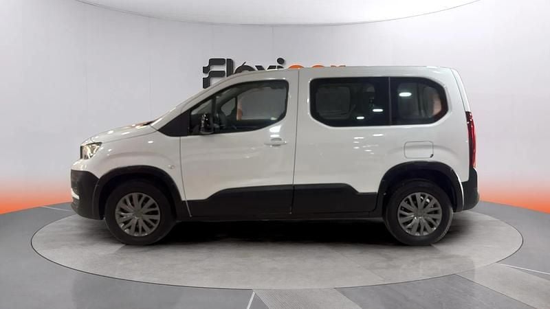 Usado Peugeot Rifter Active 102 CV (75 kW) 2023 Blanco Monovolumen