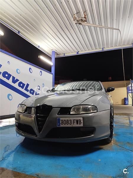 Usado Alfa Romeo GT 150 CV (110 kW) 2007 Gris / plata Coupe