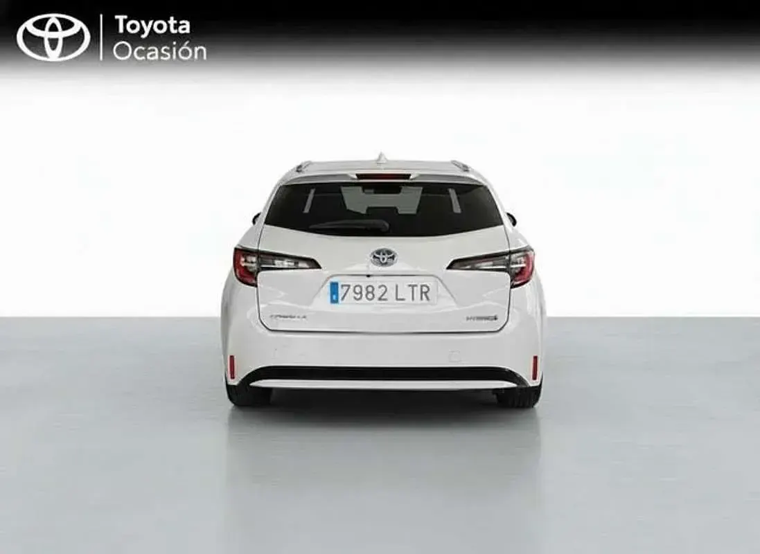 Usado Toyota Corolla Style 122 CV (89 kW) 2021 Blanco Utilitario