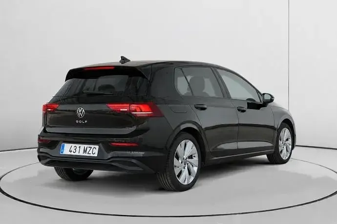 Usado VW Golf VIII Life 116 CV (85 kW) 2025