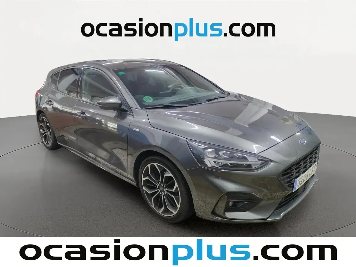 Usado Ford Focus ST-Line 120 CV (88 kW) 2020 Gris Utilitario