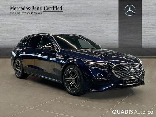Usado Mercedes E300 313 CV (230 kW) 2024 Azul náutico