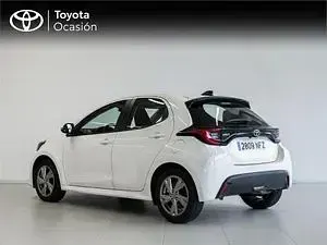 Usado Toyota Yaris Active 116 CV (85 kW) 2025 Blanco Utilitario