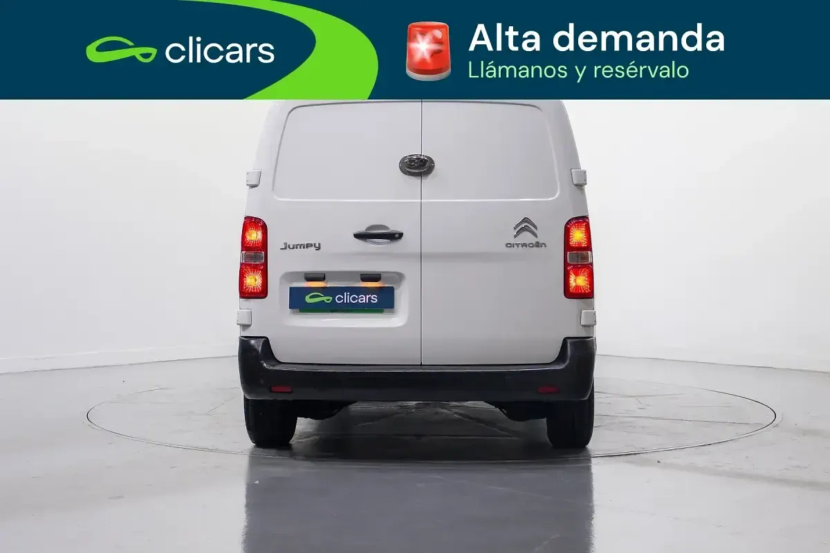 Usado Citroën Jumpy 100 CV (73 kW) 2022 Blanco Monovolumen