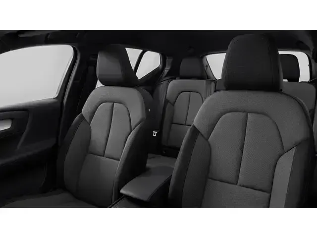 Usado Volvo XC40 Plus 163 CV (119 kW) 2024 Negro SUV