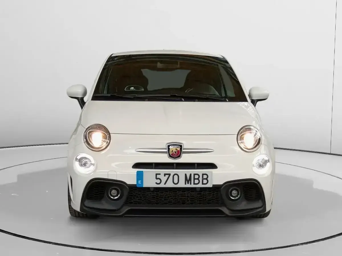 Usado Abarth 595 165 CV (121 kW) 2022 Blanco Utilitario