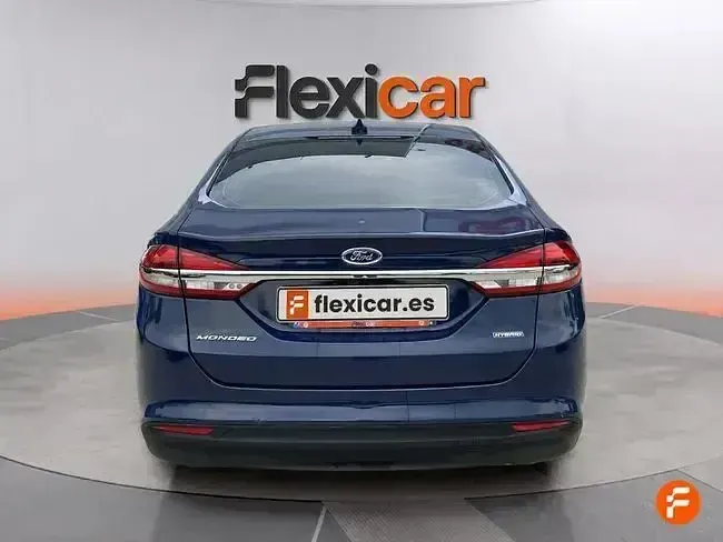 Usado Ford Mondeo Trend 187 CV (137 kW) 2021 Azul