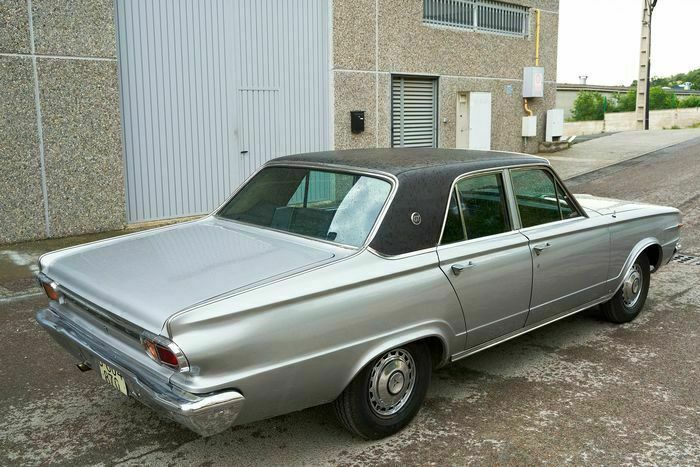 Usado Dodge Dart 165 CV (121 kW) 1970 Plateado Berlina