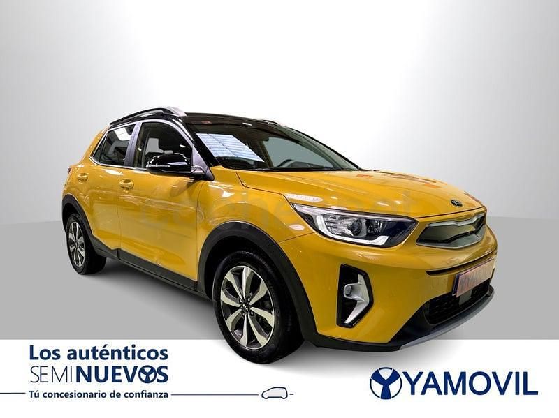 Usado Kia Stonic 100 CV (73 kW) 2021 Amarillo SUV