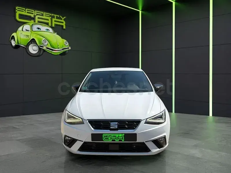Usado Seat Ibiza FR 115 CV (84 kW) 2024 Blanco Utilitario