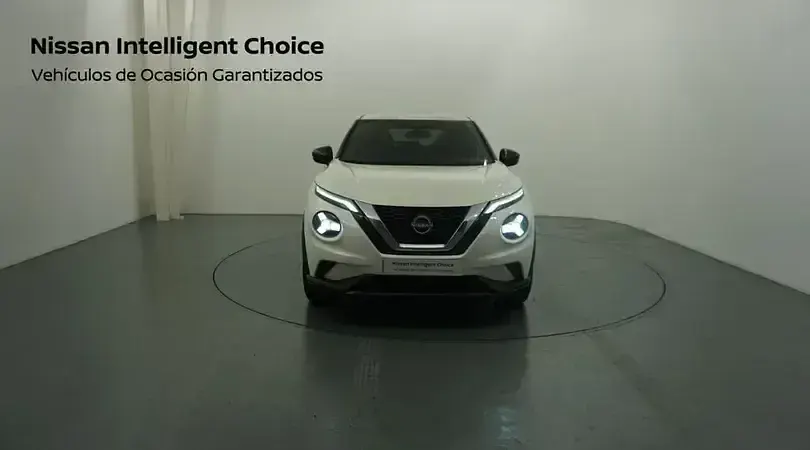 Usado Nissan Juke N-Connecta 114 CV (83 kW) 2023 Lunar white (metalizado) monotono SUV