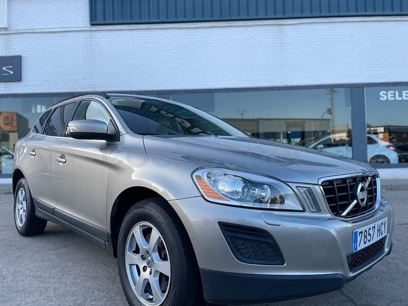 Usado Volvo XC60 Momentum 163 CV (119 kW) 2012 Beige SUV