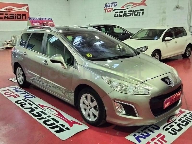 Usado Peugeot 308 SW Active 112 CV (82 kW) 2013 Gris / plata Familiar