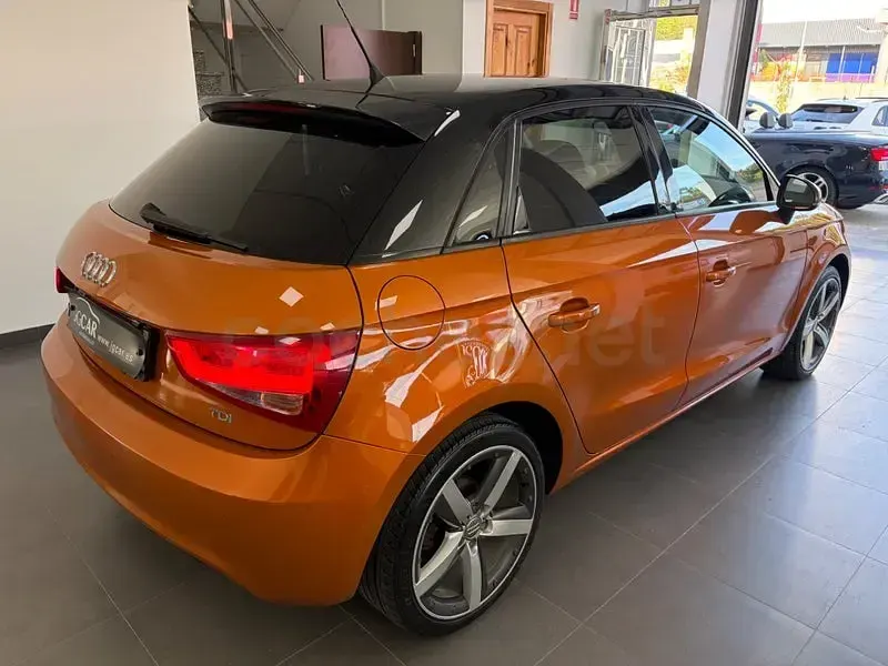 Usado Audi A1 Sportback Ambition 143 CV (105 kW) 2013 Naranja Utilitario
