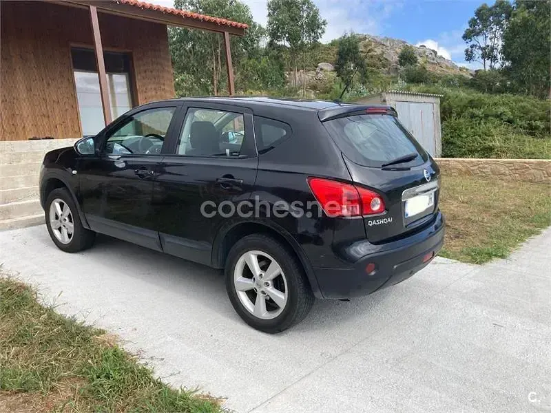 Usado Nissan Qashqai Acenta 140 CV (102 kW) 2008 Negro SUV