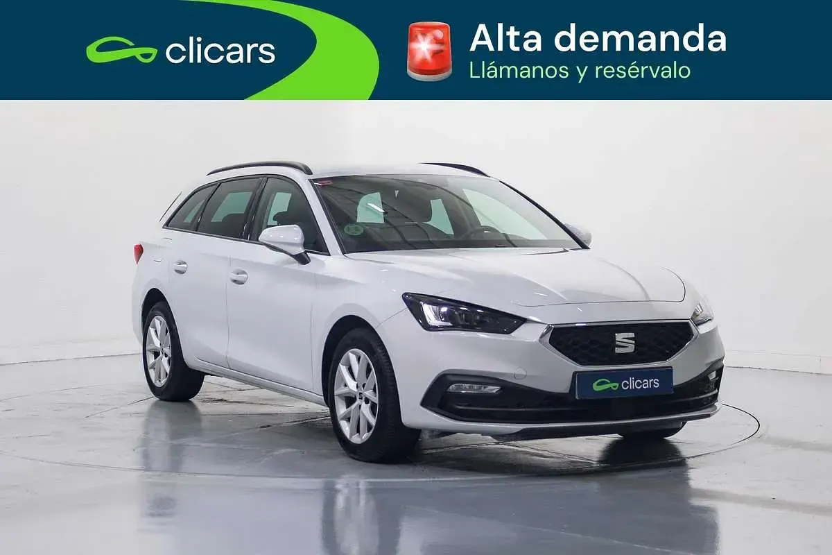 Usado Seat Leon ST Style 116 CV (85 kW) 2021 Blanco Familiar