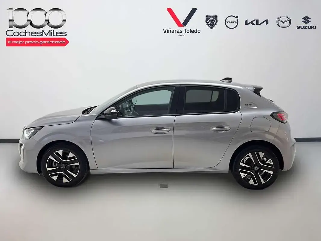Usado Peugeot 208 Allure 101 CV (74 kW) 2025 Gris Utilitario