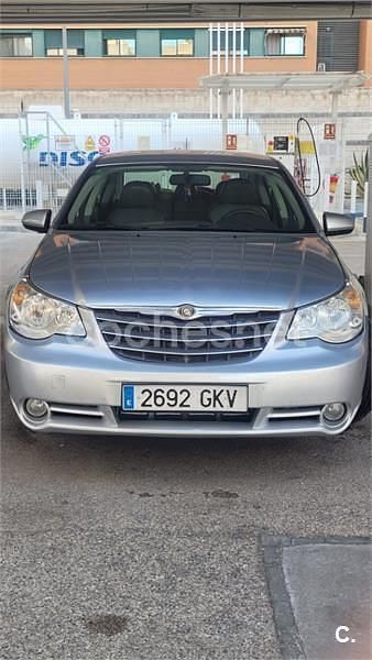 Usado Chrysler Sebring Limited 141 CV (103 kW) 2006 Gris / plata Berlina