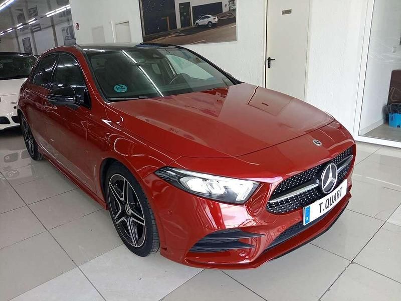 Usado Mercedes A200 Advanced 150 CV (110 kW) 2022 Rojo Utilitario