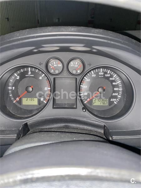 Usado Seat Ibiza Stella 100 CV (73 kW) 2003 Gris / plata Berlina
