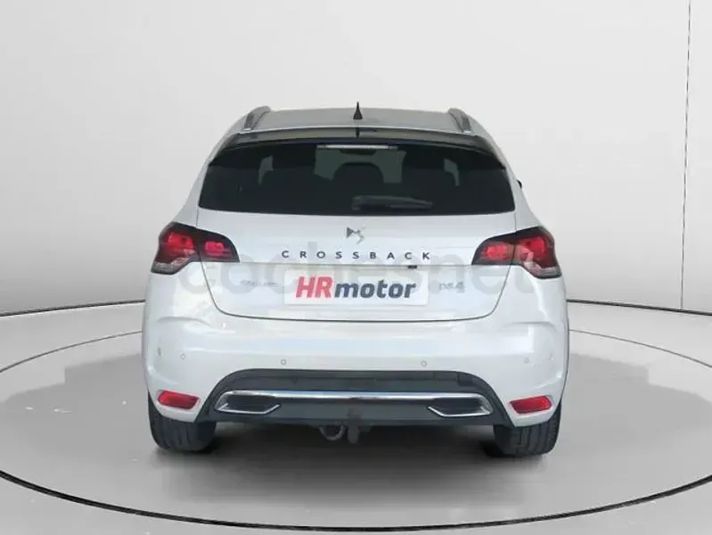 Usado DS Automobiles DS4 Crossback Style 131 CV (96 kW) 2016 Blanco SUV