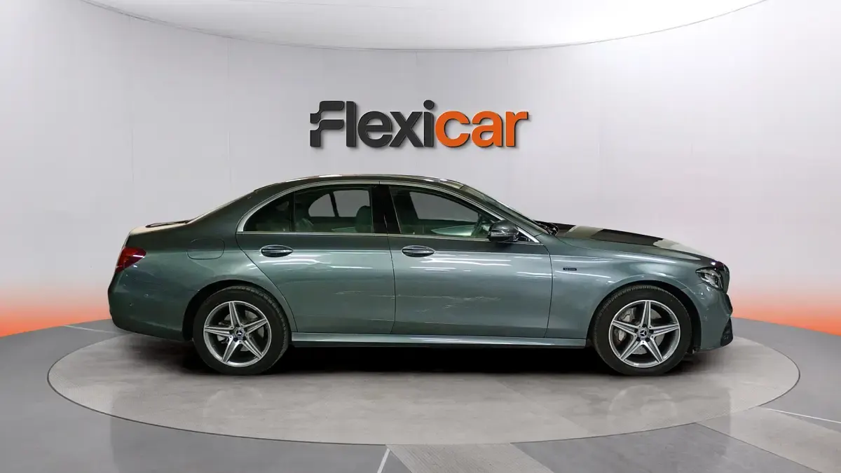 Usado Mercedes E300 306 CV (225 kW) 2020 Gris Berlina