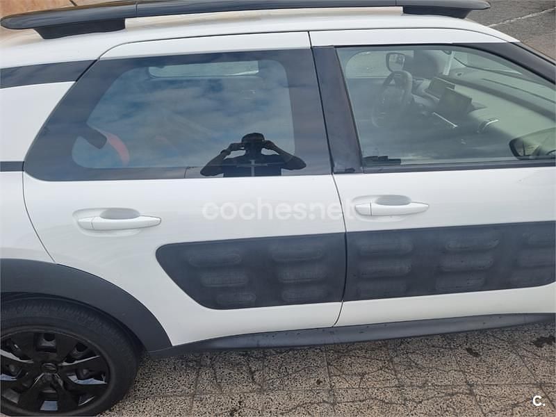 Usado Citroën C4 Feel 82 CV (60 kW) 2017 Blanco Berlina