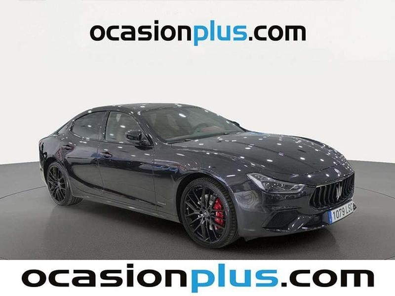 Usado Maserati Ghibli 330 CV (242 kW) 2021 Negro Berlina