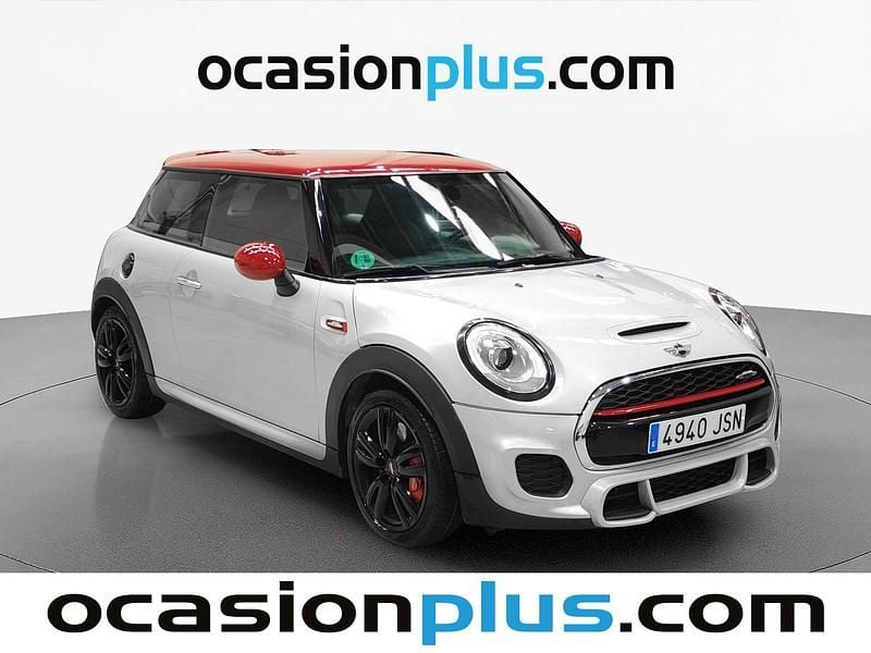 Usado Mini John Cooper Works 231 CV (169 kW) 2016 Gris plata Utilitario