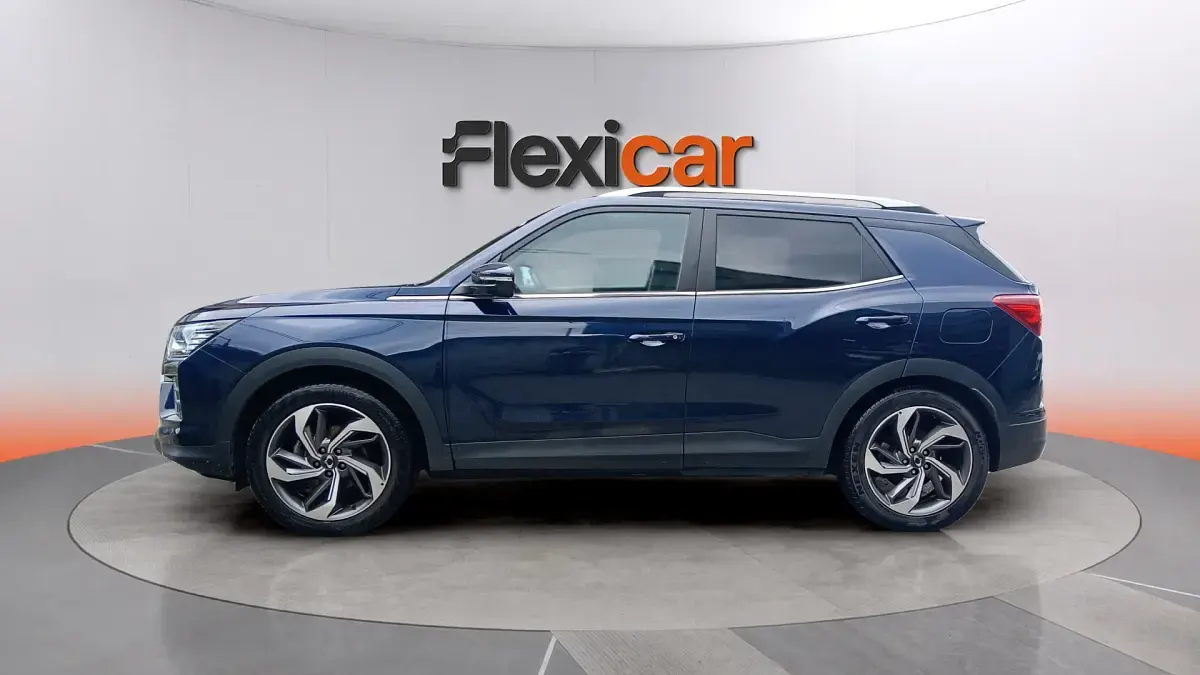 Usado SsangYong Korando 150 CV (110 kW) 2023 Azul Familiar