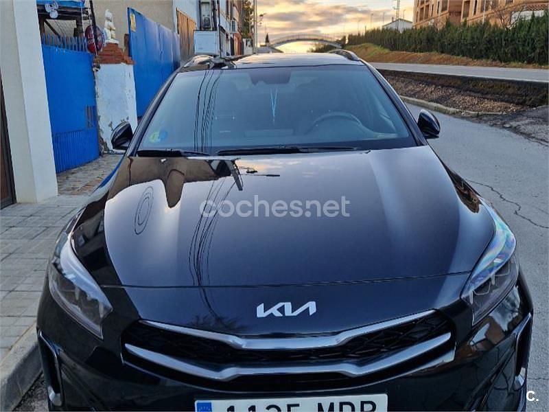 Negro Usado 2023 Kia XCeed GT-Line SUV | 28.500 € (Un poco caro) - Imagen 1/4