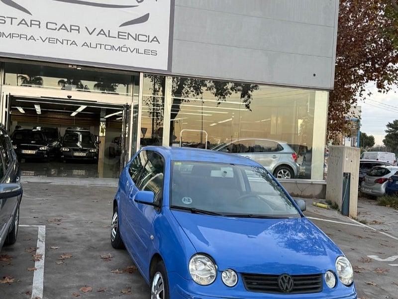 Usado VW Polo Conceptline 65 CV (47 kW) 2003 Azul Berlina