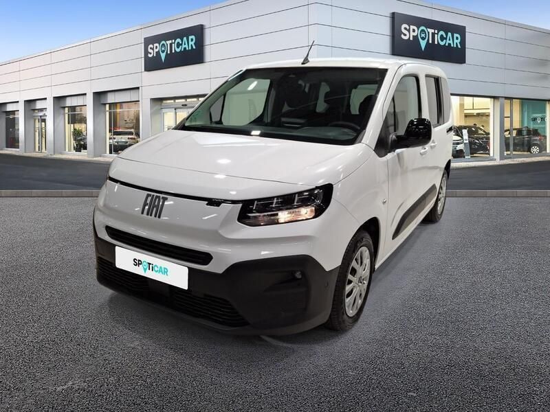 Blanco Usado 2024 Fiat Doblò Monovolumen | 23.380 € - Imagen 1/4