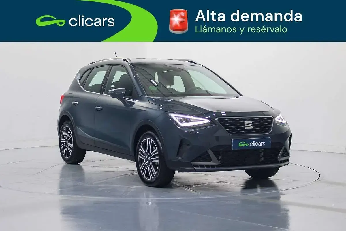 Usado Seat Arona FR 116 CV (85 kW) 2025 Gris SUV