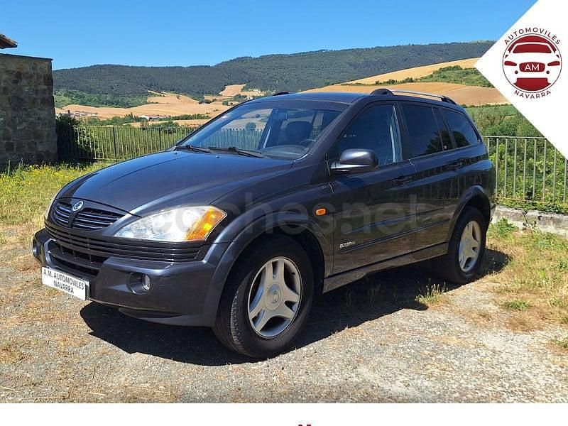 Usado Ssangyong (KGM) Kyron Limited 141 CV (103 kW) 2007 Gris / plata SUV