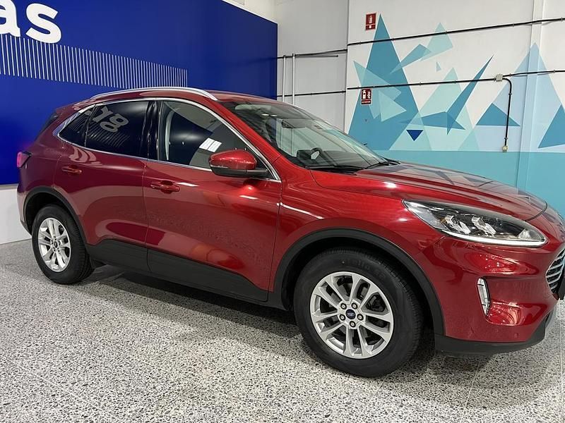 Rojo Usado 2021 Ford Kuga Titanium SUV | 21.995 € (Precio justo) - Imagen 1/4