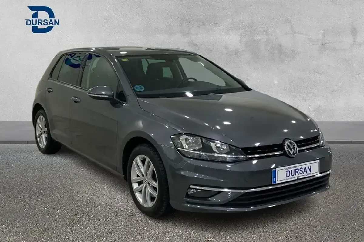 Usado VW Golf VII Advance 150 CV (110 kW) 2020 Gris / plata Berlina