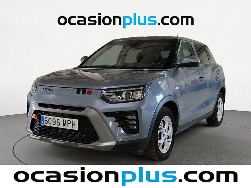 Gris Usado 2024 Ssangyong (KGM) Tivoli SUV | 16.819 € (Precio justo) - Imagen 1/4
