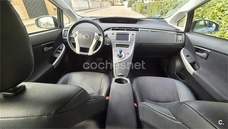 Usado Toyota Prius Advance 136 CV (100 kW) 2012 Azul Berlina