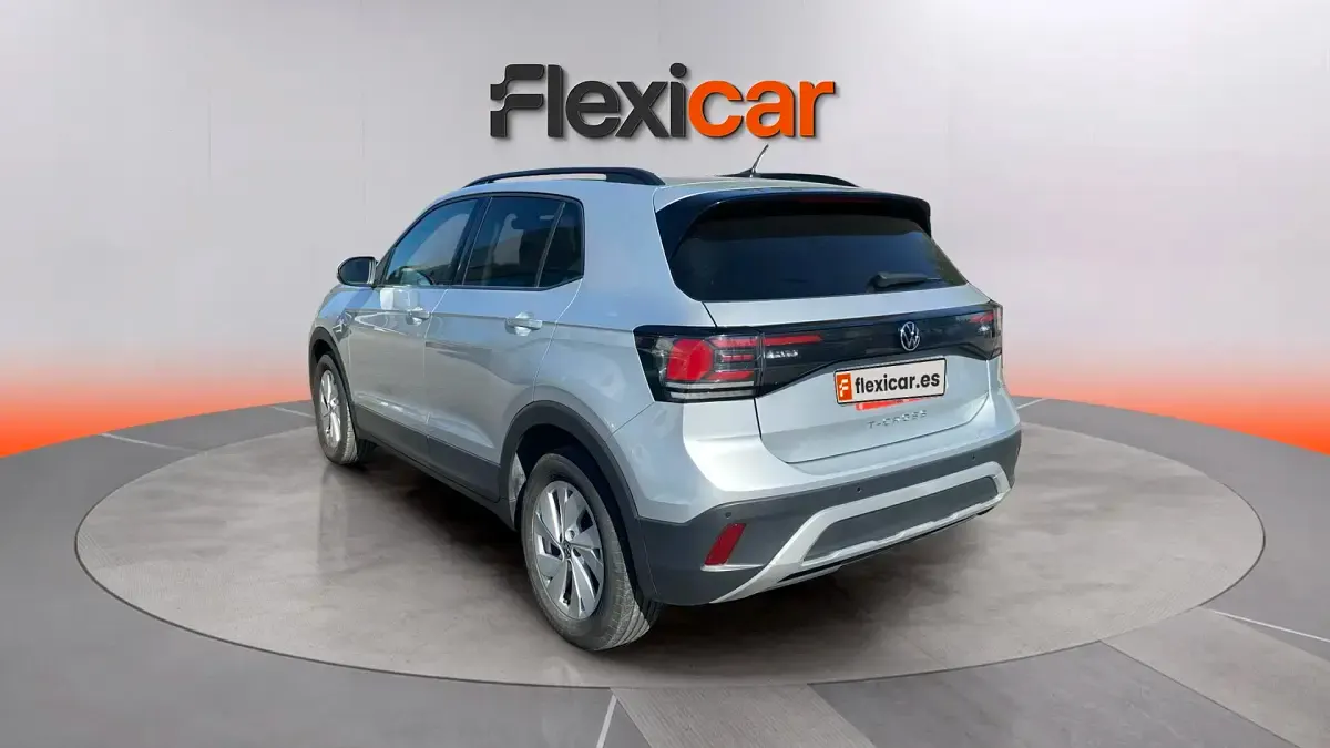 Usado VW T-Cross 95 CV (69 kW) 2024 Gris SUV