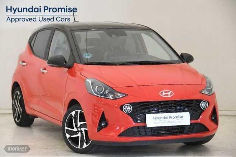 Usado Hyundai i10 84 CV (61 kW) 2021 Tomato red bitono Utilitario