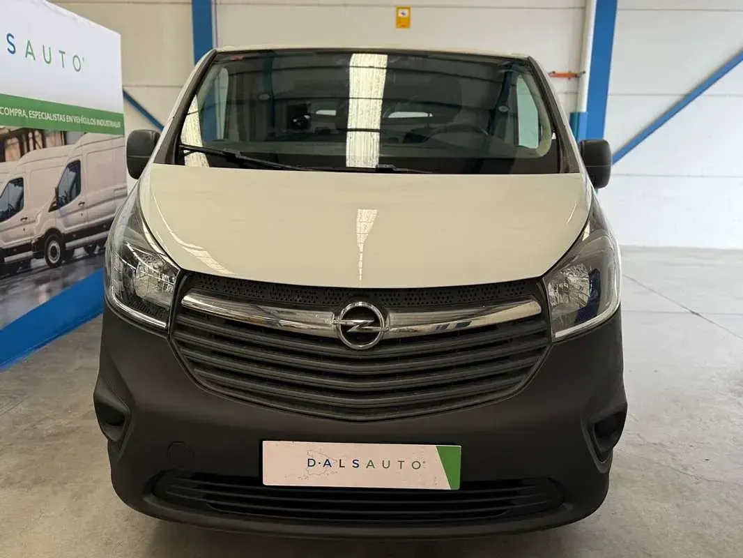 Usado Opel Vivaro Expression 120 CV (88 kW) 2019 Blanco Monovolumen
