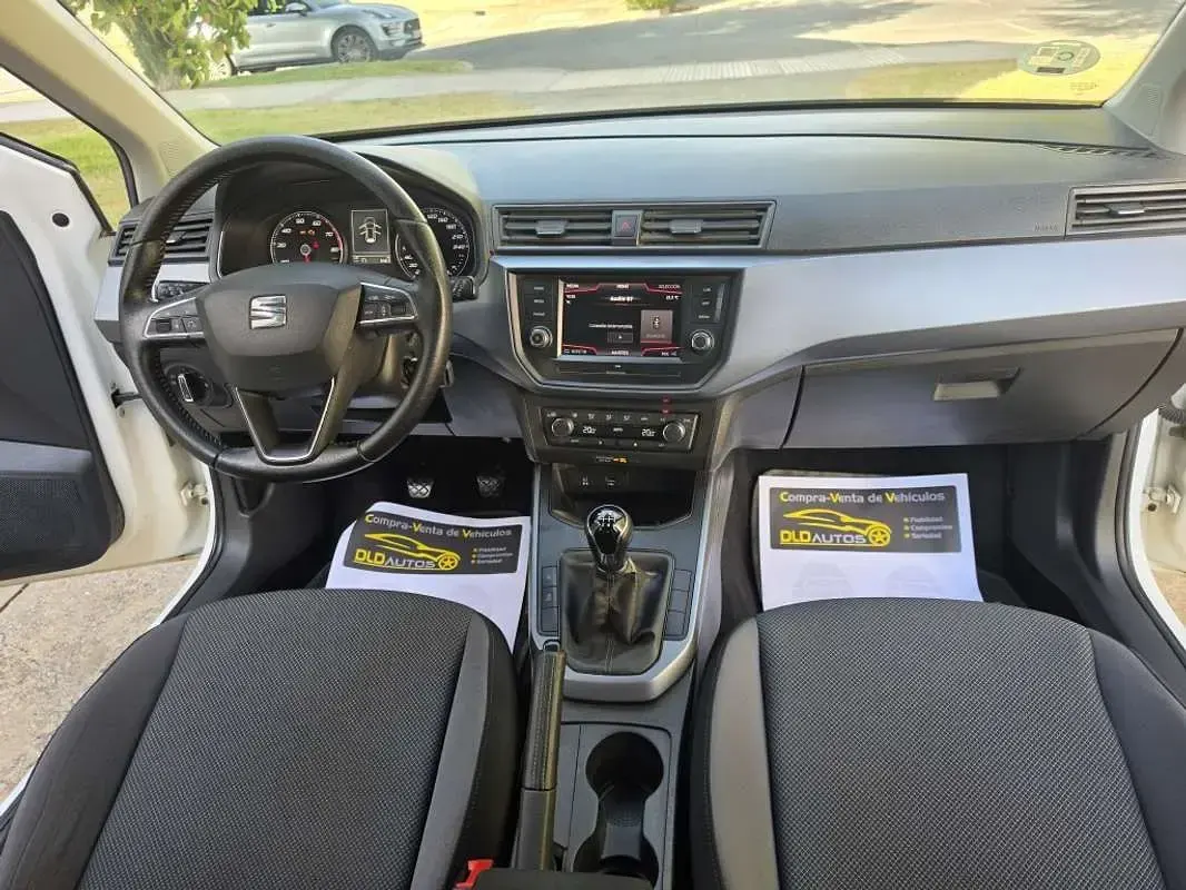 Usado Seat Arona Ecomotive 116 CV (85 kW) 2020 Blanco SUV
