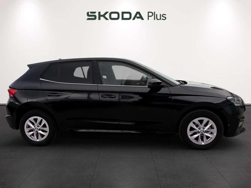 Usado Skoda Fabia Selection 95 CV (69 kW) 2024 Negro Utilitario