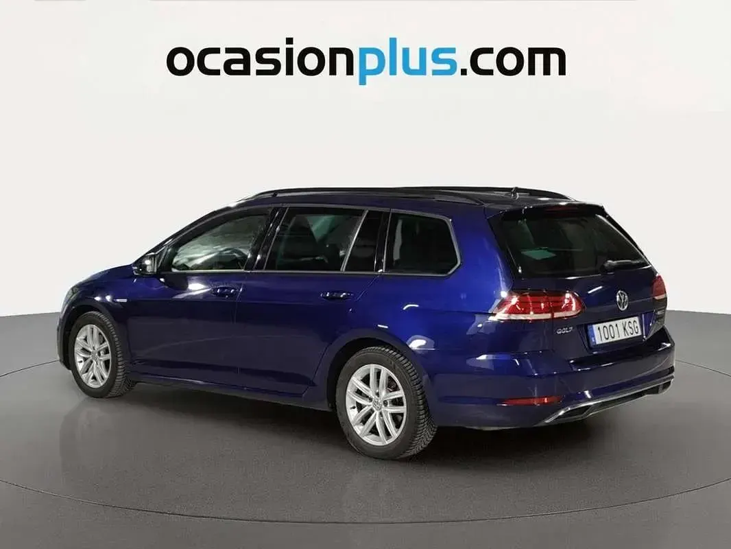 Usado VW Golf VII Advance 131 CV (96 kW) 2018 Azul Familiar