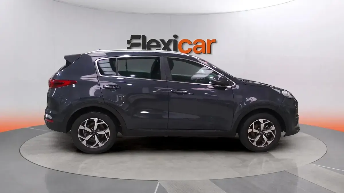 Usado Kia Sportage 116 CV (85 kW) 2021 Gris SUV