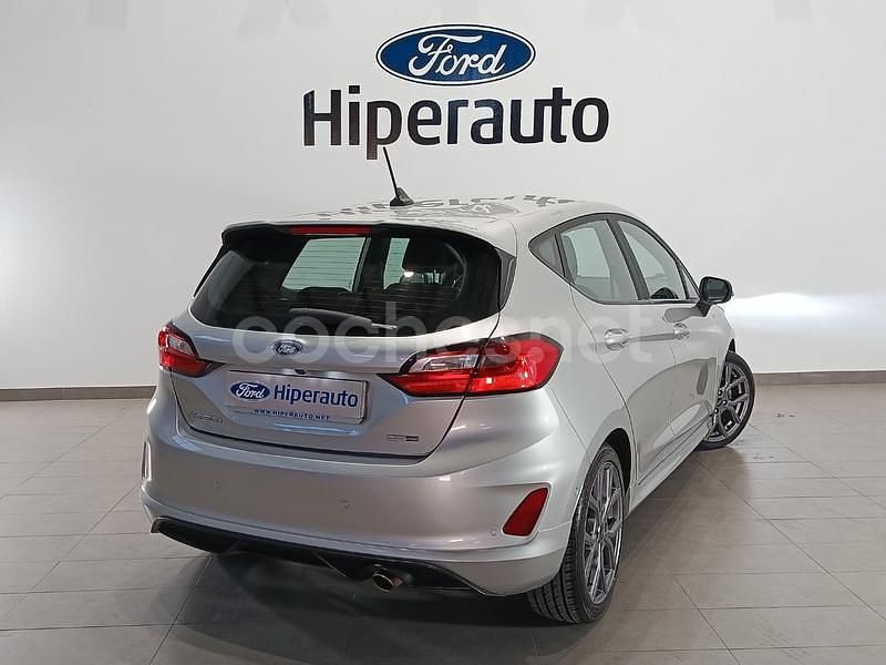 Usado Ford Fiesta ST-Line 125 CV (91 kW) 2023 Gris / plata Utilitario