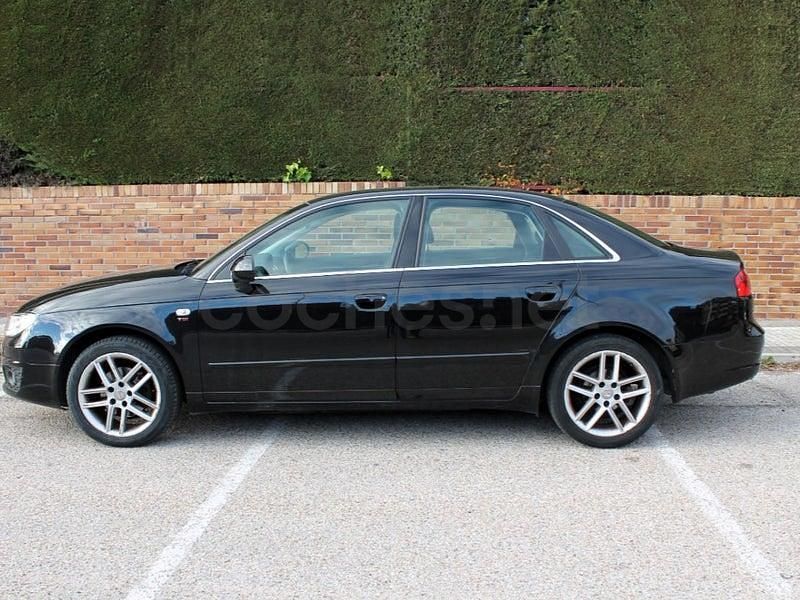 Usado Seat Exeo Sport 143 CV (105 kW) 2010 Negro Berlina