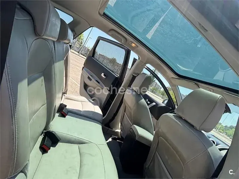 Usado Nissan Qashqai +2 Premium Edition 150 CV (110 kW) 2011 Violeta / lila SUV
